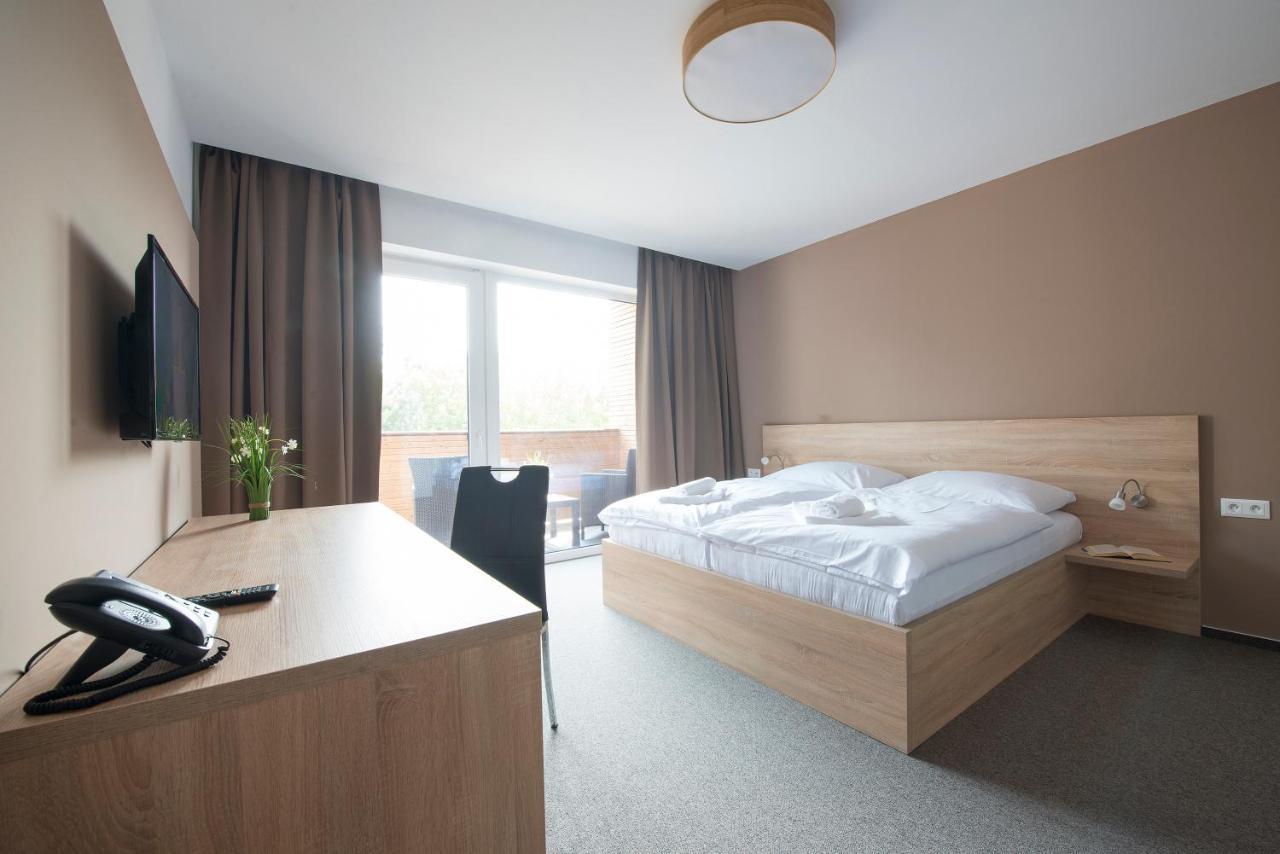 Termaly Male Bielice Hotell Partizánske Exteriör bild