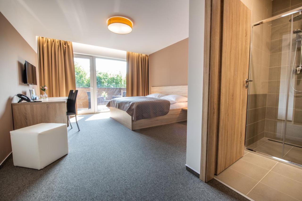 Termaly Male Bielice Hotell Partizánske Exteriör bild