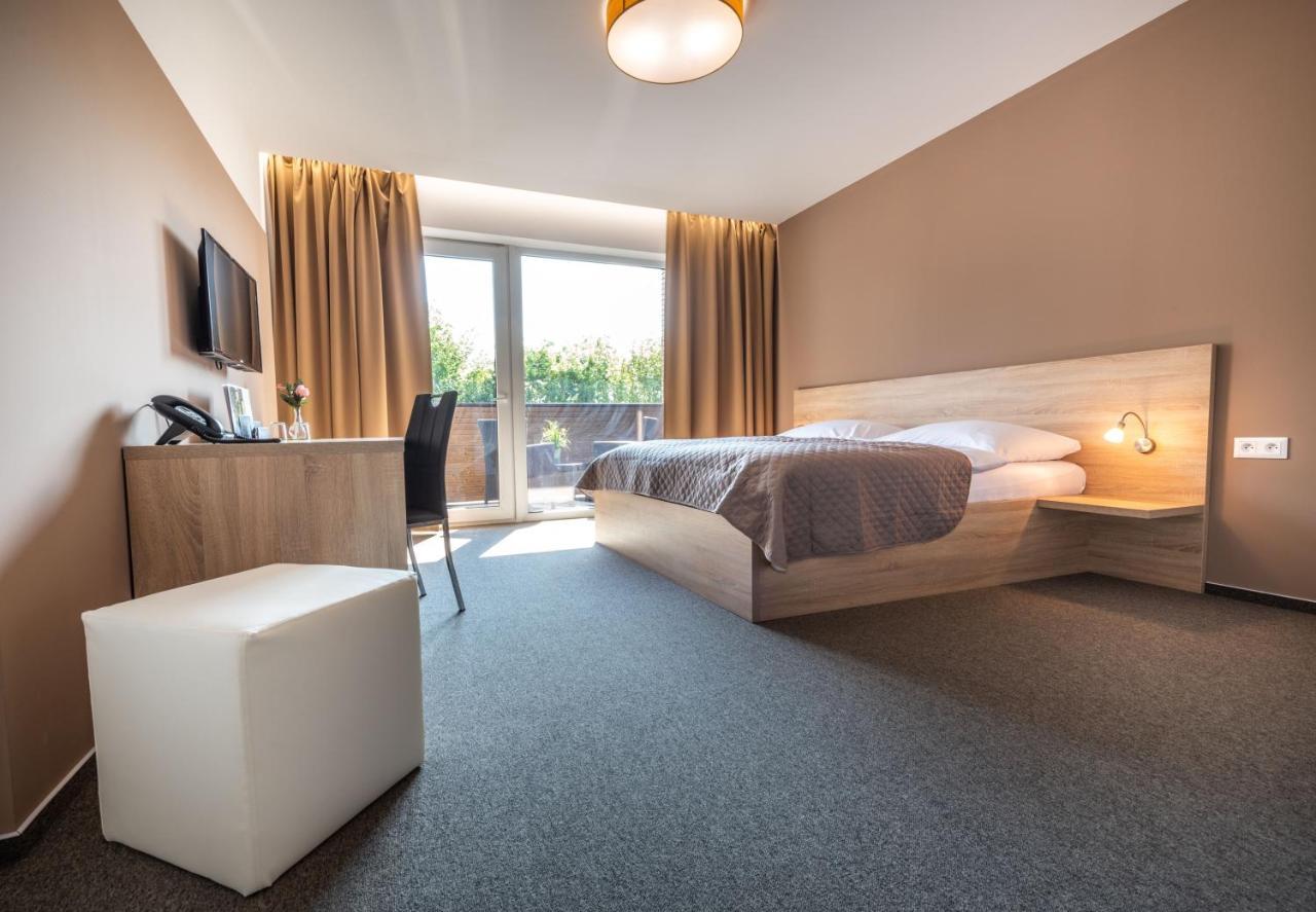 Termaly Male Bielice Hotell Partizánske Exteriör bild