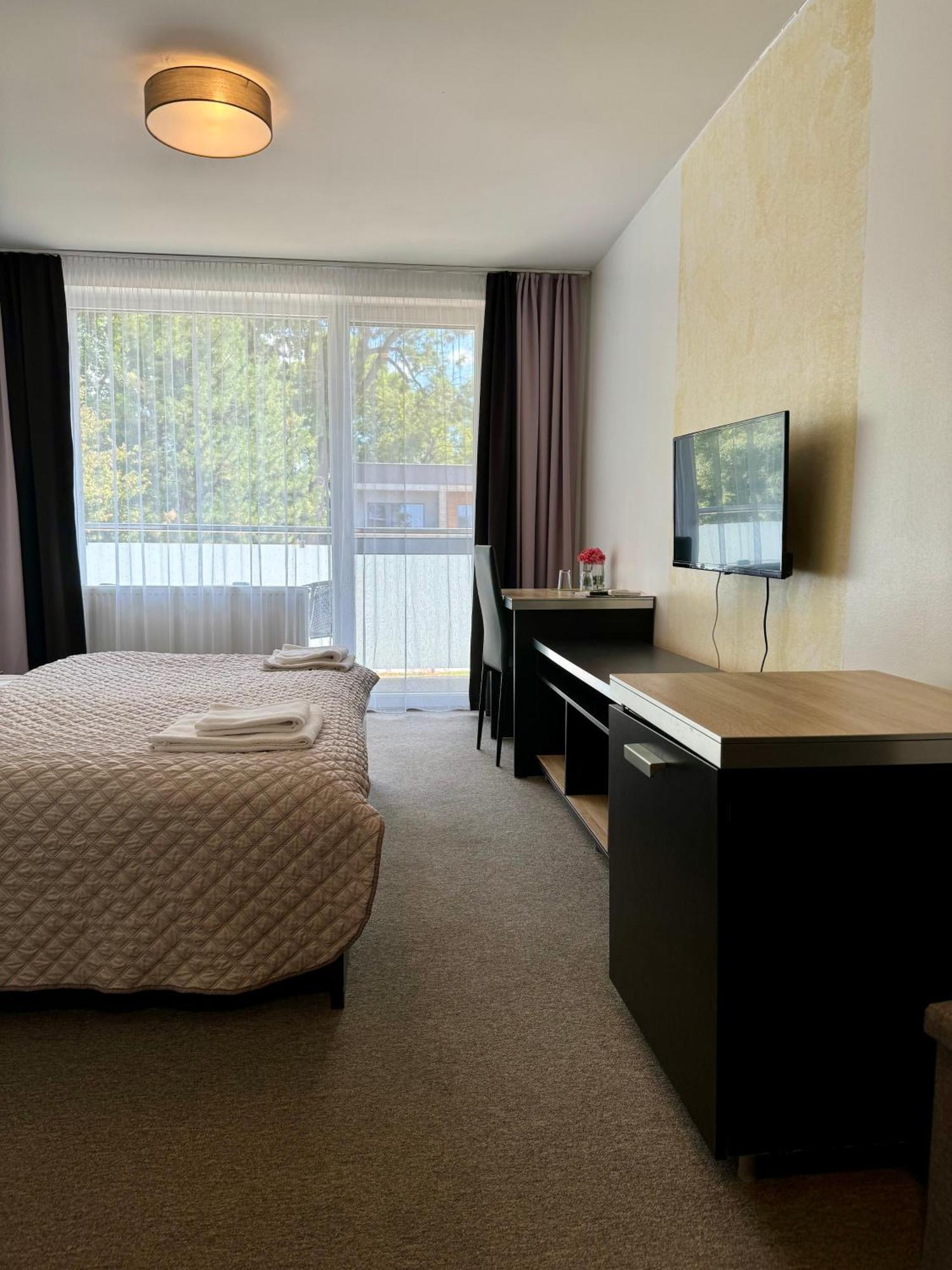Termaly Male Bielice Hotell Partizánske Exteriör bild
